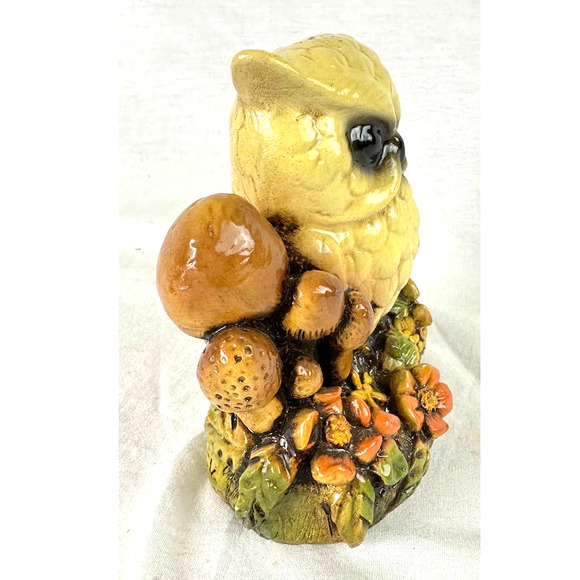 Charming Vintage Owl With Mushrooms and Flowers Statue - Terre Stone Pottery - Picture 5 of 11